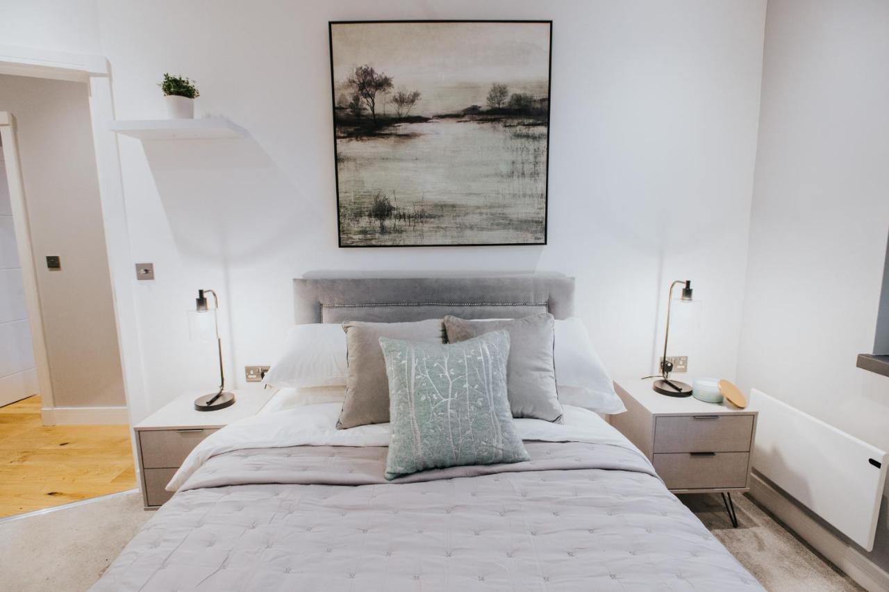 Circa17- Entire Apt, Free Parking, Gym, City Central & Free Netflix แบล็กเนลล์ ภายนอก รูปภาพ
