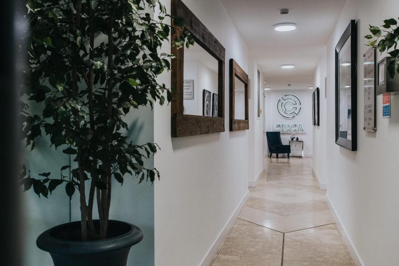 Circa17- Entire Apt, Free Parking, Gym, City Central & Free Netflix แบล็กเนลล์ ภายนอก รูปภาพ